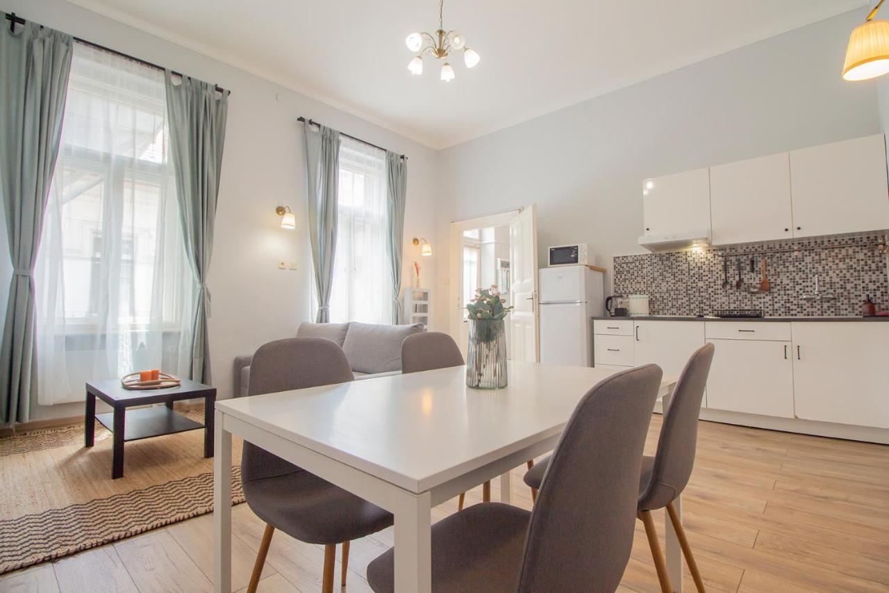 Isabella Suite With Ac Budapest Exterior foto